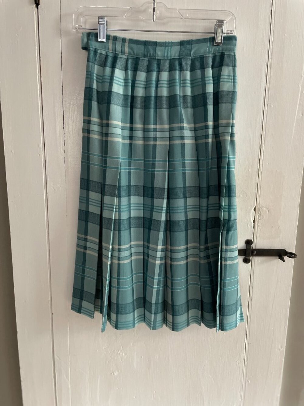 Vintage Pendleton 100% Wool Plaid Pleated Women's Skirt Knee Length Made in USA - Picture 3 of 9